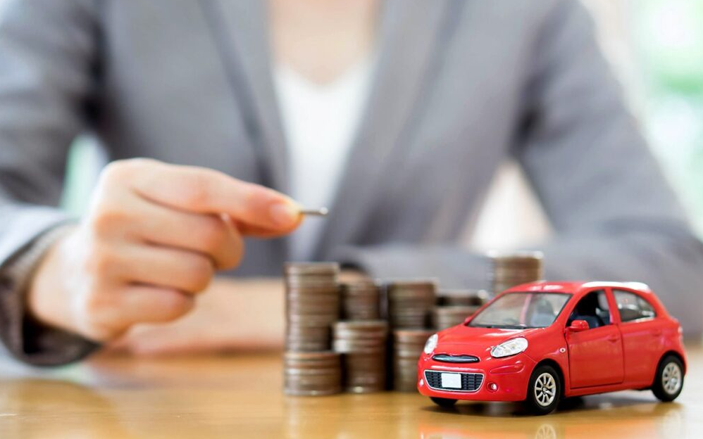 How to Save Money on Life and Auto Insurance Premiums